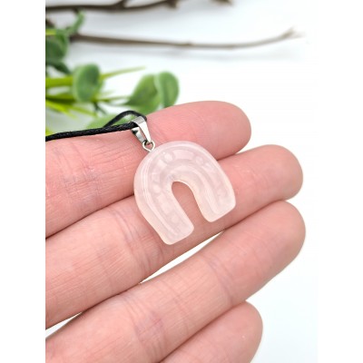 Подвеска Подкова из розового кварца