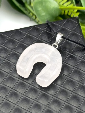 Подвеска Подкова из розового кварца