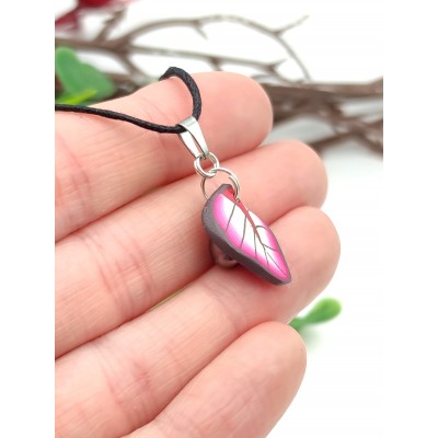 Подвеска Листик с синим жемчугом