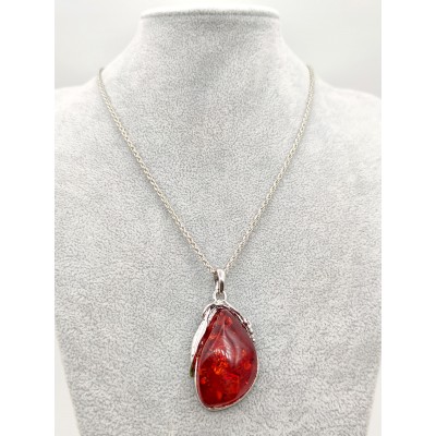 Подвеска из бернита (сплав смол и янтаря)