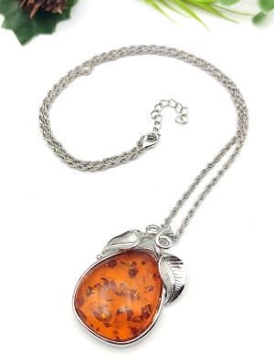 Подвеска из бернита (сплав смол и янтаря)