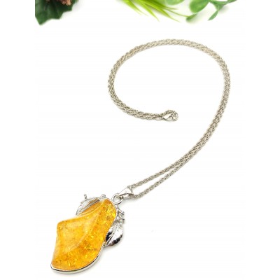 Подвеска из бернита (сплав смол и янтаря)