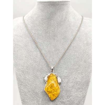 Подвеска из бернита (сплав смол и янтаря)