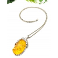 Подвеска из бернита (сплав смол и янтаря)