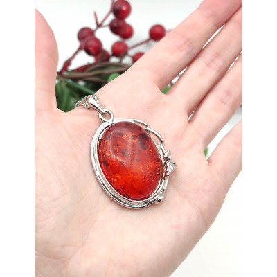 Подвеска из бернита (сплав смол и янтаря)