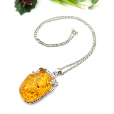 Подвеска из бернита (сплав смол и янтаря)