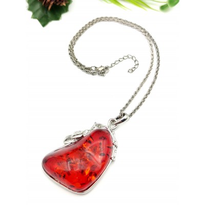 Подвеска из бернита (сплав смол и янтаря)