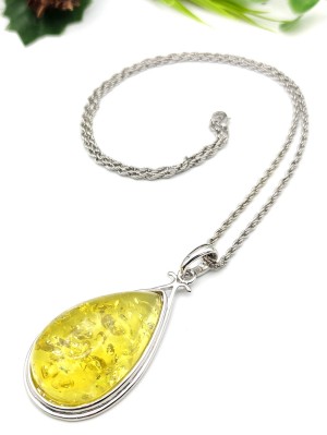 Подвеска из бернита (сплав смол и янтаря)