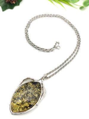 Подвеска из бернита (сплав смол и янтаря)