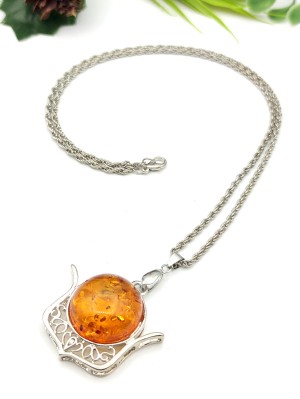 Подвеска из бернита (сплав смол и янтаря)