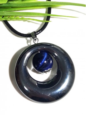 Подвеска из гематита и синего тигрового глаза