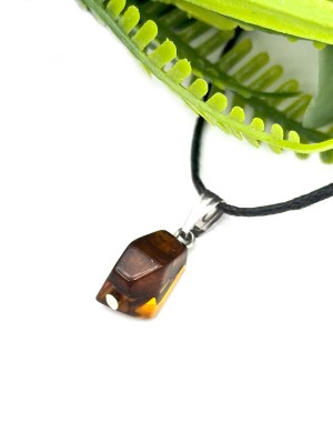 Подвеска из коньячного янтаря