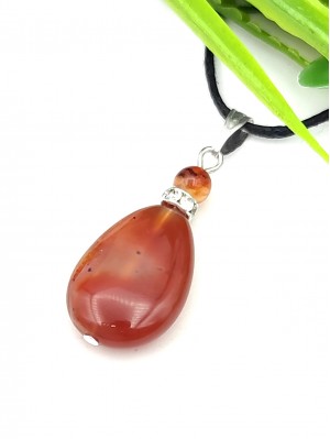 Подвеска из сердолика