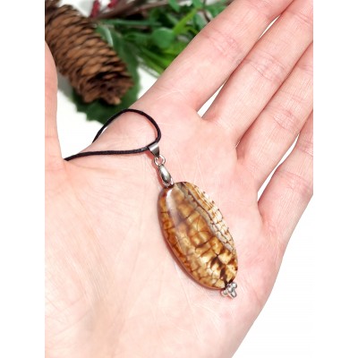 Подвеска из тигрового агата