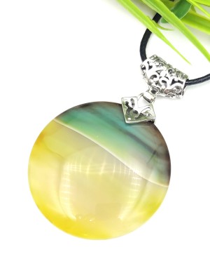 Подвеска из желто-зеленого агата