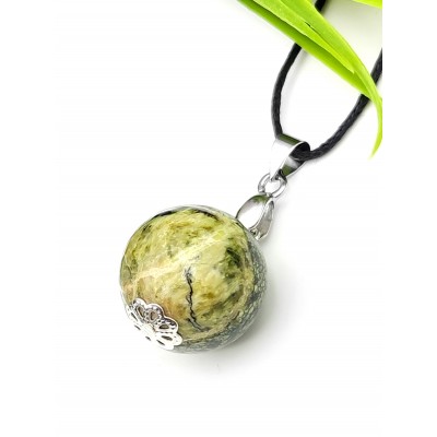 Подвеска из змеевика