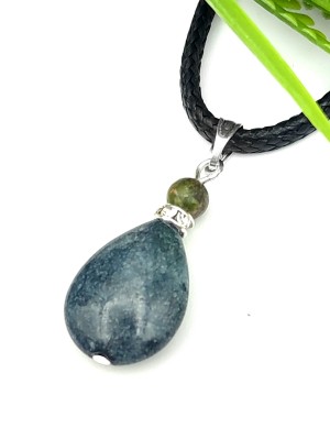 Подвеска с агатом и унакитом