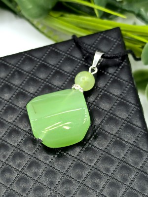 Подвеска с хризопразом и зеленым ониксом