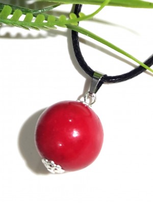 Подвеска с красным кораллом