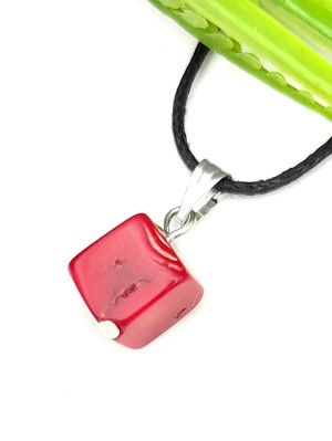 Подвеска с красным кораллом