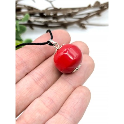 Подвеска с красным кораллом Подвеска с красным кораллом