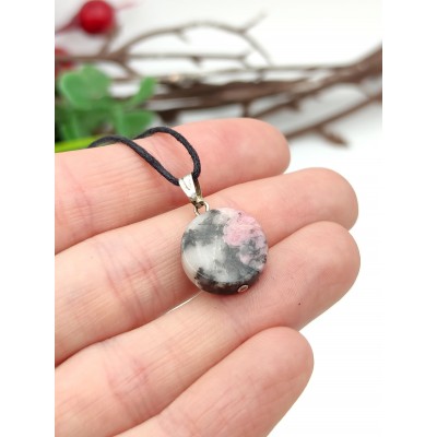 Подвеска с родонитом
