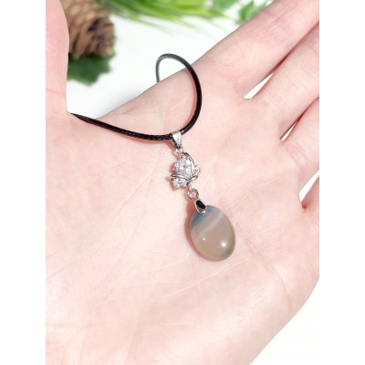 Подвеска с бело-голубым агатом и фианитом