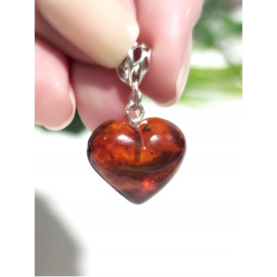 Подвеска сердечко из коньячного янтаря