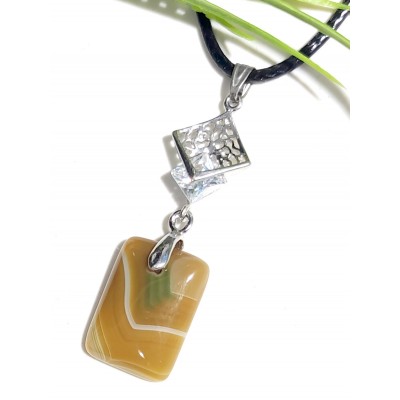 Подвеска с желто-оранжевым агатом и фианитом