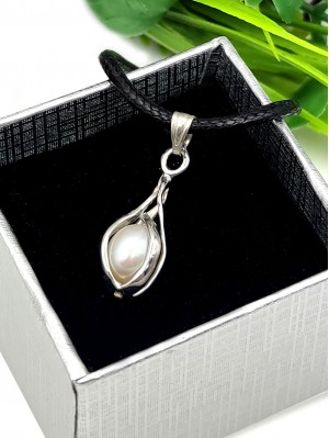 Подвеска с жемчугом