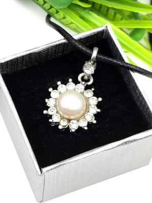 Подвеска с жемчугом и фианитами 