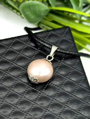 Подвеска с кремовым жемчугом Майорка