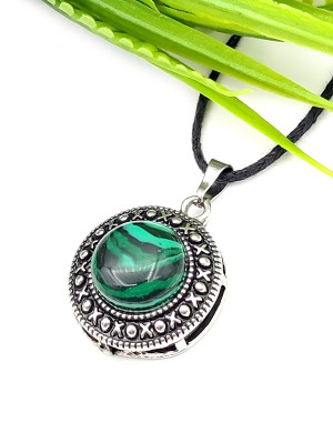 Подвеска с малахитом (синтетическим)