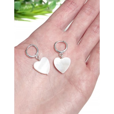 Серьги сердечки из белого перламутра