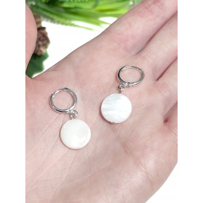 Серьги из белого перламутра