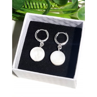 Серьги из белого перламутра