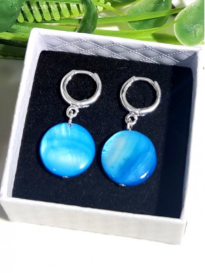 Серьги из голубого перламутра