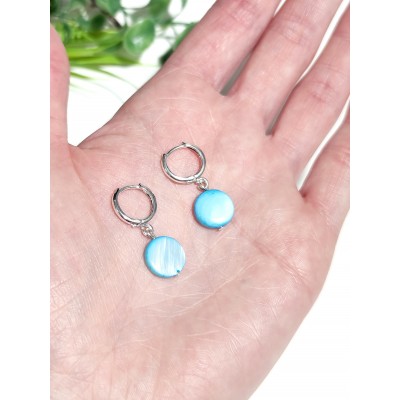 Серьги из голубого перламутра