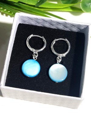Серьги из голубого перламутра