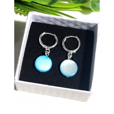 Серьги из голубого перламутра