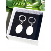 Серьги из белого перламутра Серьги из белого перламутра