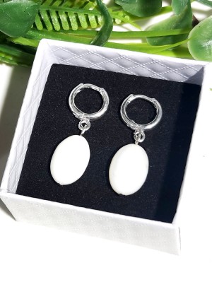 Серьги из белого перламутра