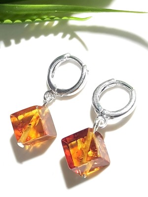 Серьги с коньячным янтарем