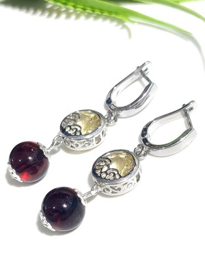 Серьги посеребренные с красным янтарем и фианитом