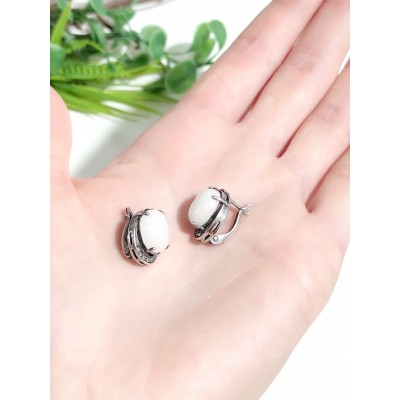 Серьги посеребренные с белым кварцем Серьги посеребренные с белым кварцем