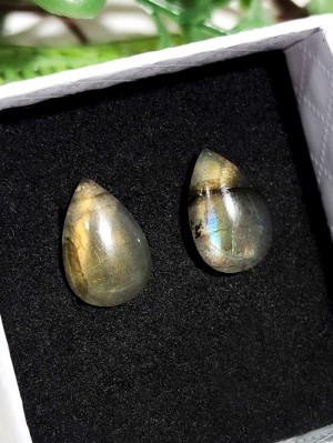 Серьги посеребренные с лабрадором с иризацией