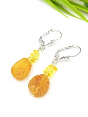 Серьги с необработанным и лимонным янтарем